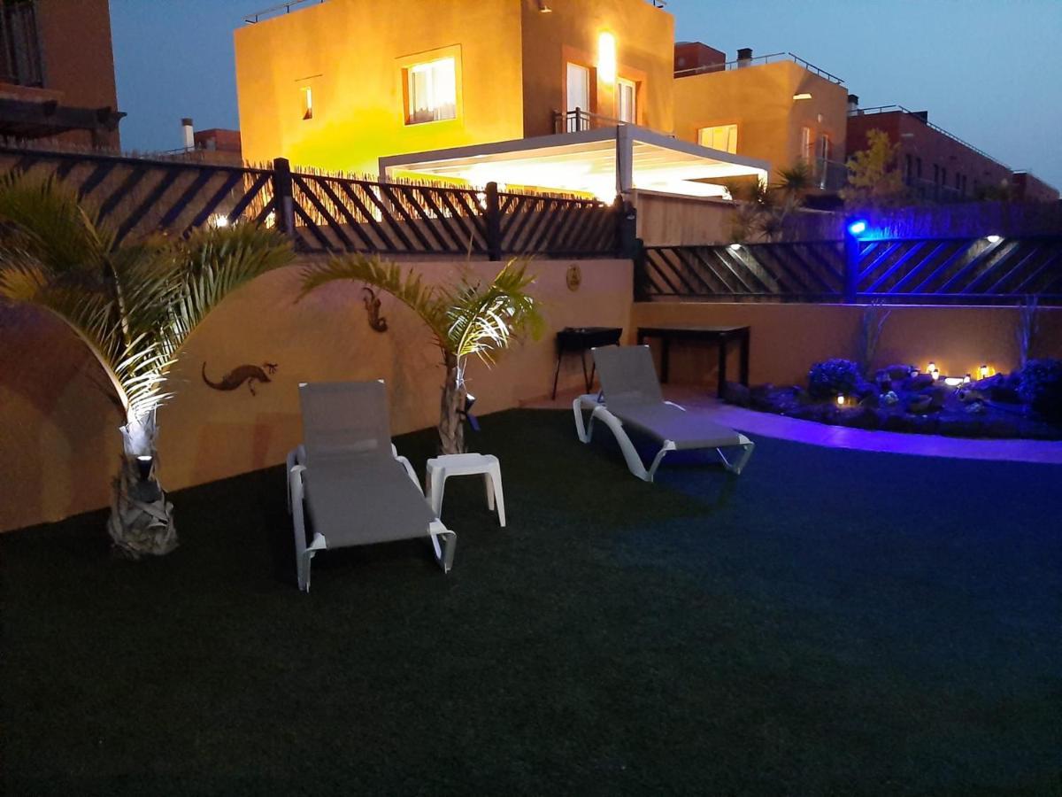 Villadunas - With Luxury Hot Tub Corralejo Exterior photo
